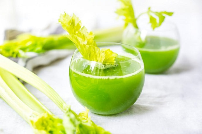 HOW TO MAKE JUICE FROM CELERY STEM